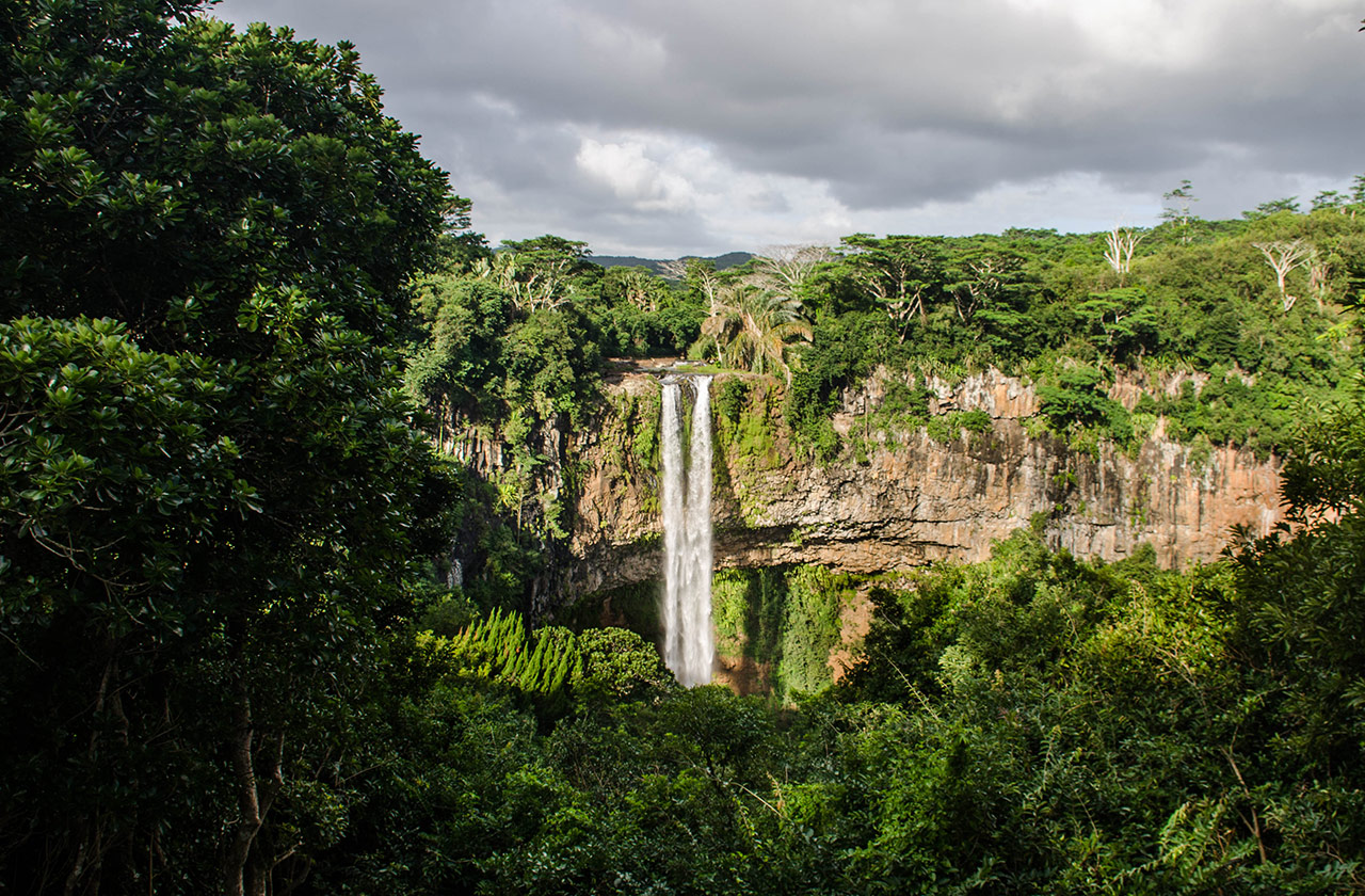 Cascade de Chamarel - Vallée des 7 couleurs à l'île Maurice