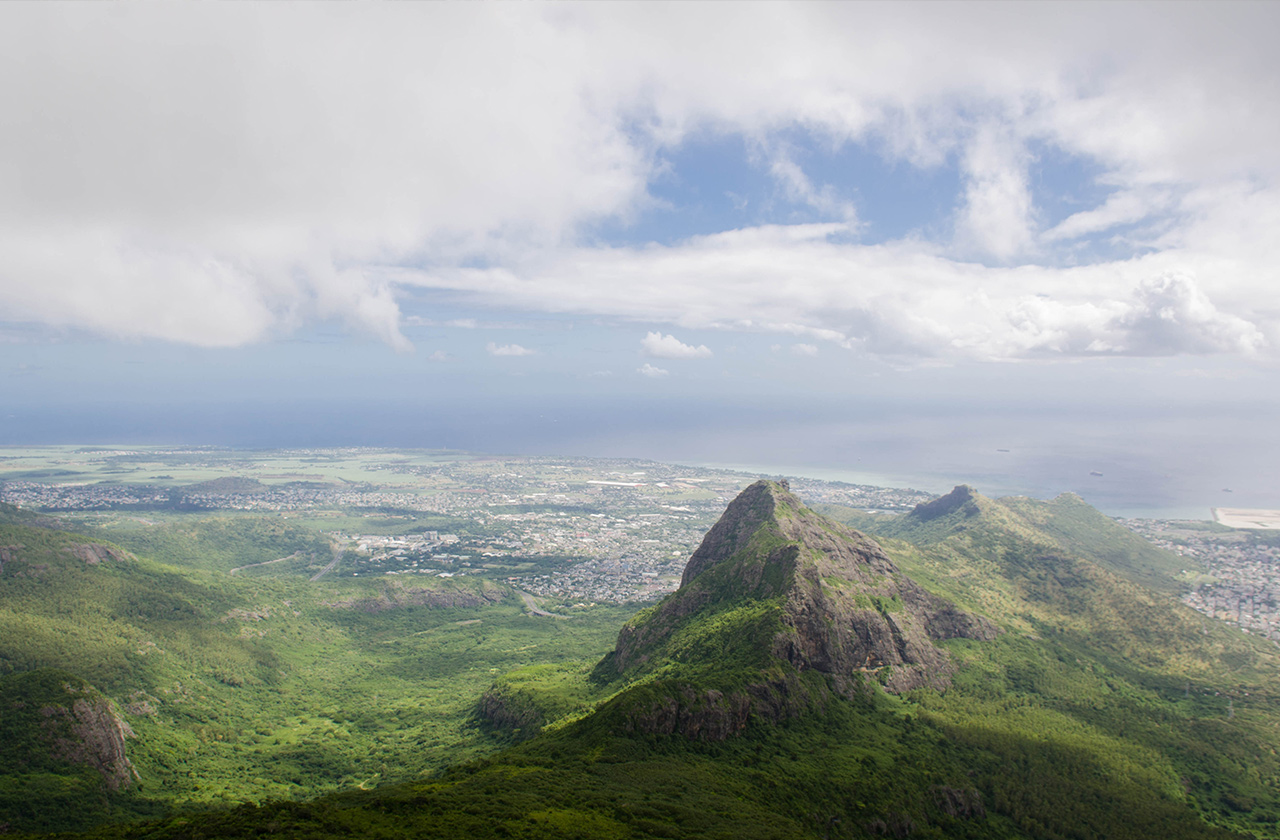 Vue au sommet d'une montagne à l' île Maurice